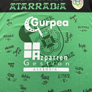 Camiseta Oficial de balonmano de Gurpea Beti Onak. Firmada por la plantilla