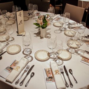 Marzo 2023 - Celebración de la II cena solidaria a beneficio del Hogar Nash Dim. El evento se celebró en el Restaurante Europa (Pamplona) y se recaudaron un total de 8.000€.